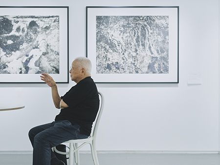 川田喜久治　撮影：田上浩一